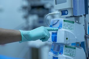 hand, operating room team, surgery-4566532.jpg
